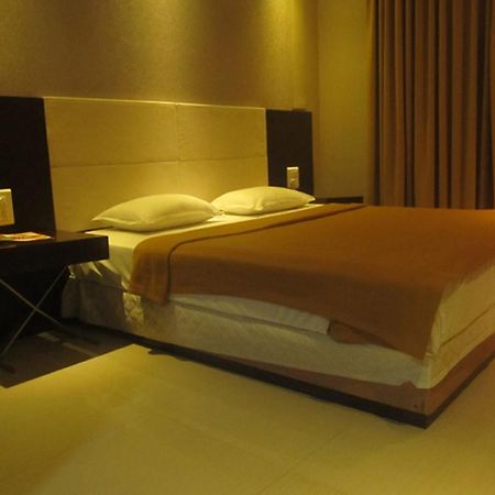 Hotel Blue Lagoon ดามัน ภายนอก รูปภาพ